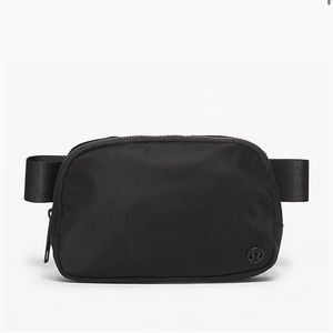 Lululemon Everywhere Belt Bag 1L